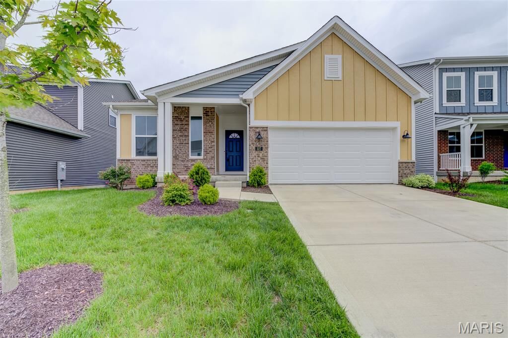Property Photo: 327 Dalriada Boulevard MO 63368