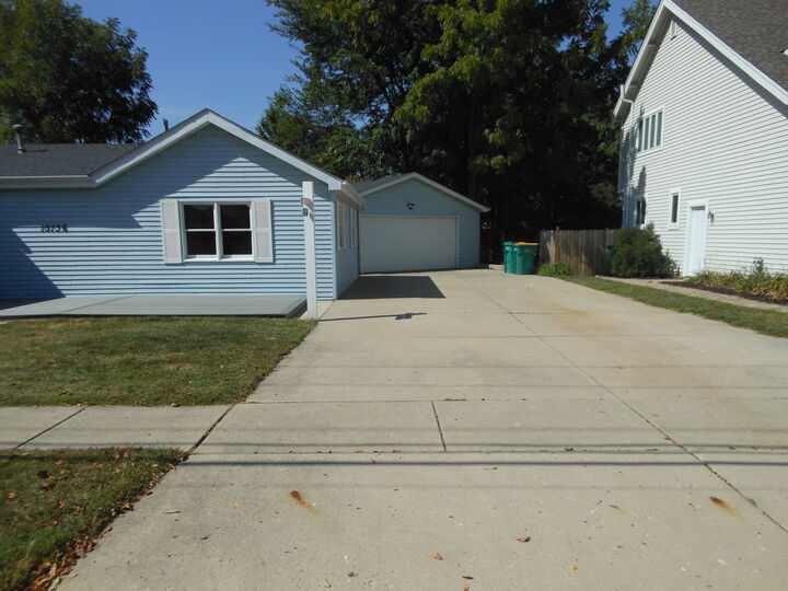 Property Photo:  15136 S James Street  IL 60544 