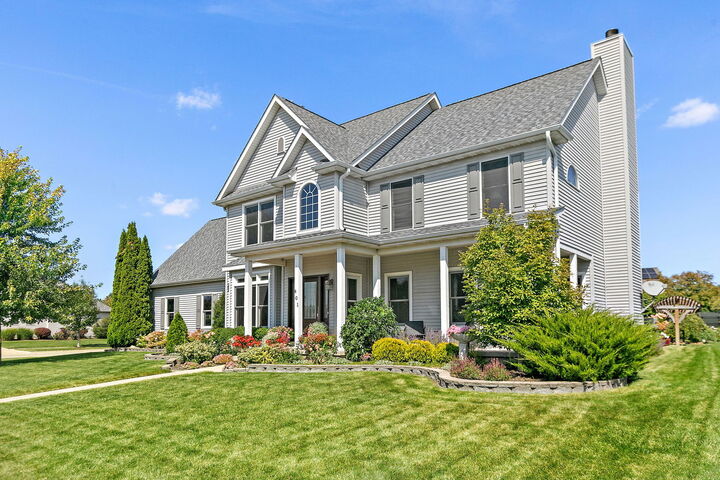 Property Photo:  401 John Marshall Lane  IL 60178 