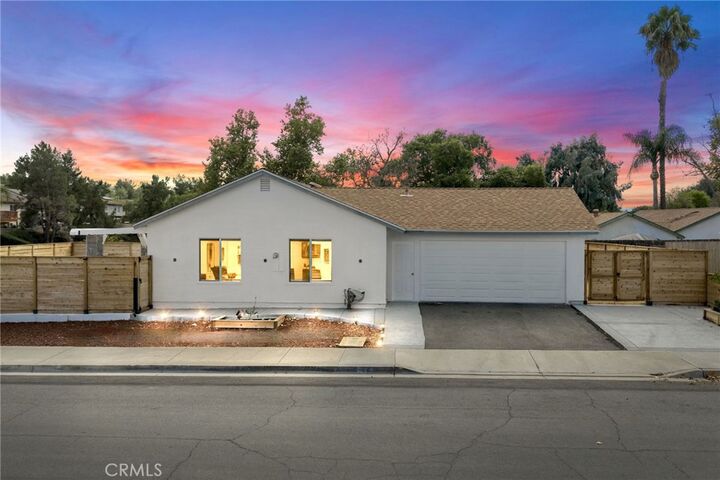 Property Photo: 41149 Via Halcon CA 92591