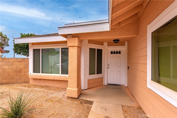 Property Photo:  43611 Easy Street  CA 93535 