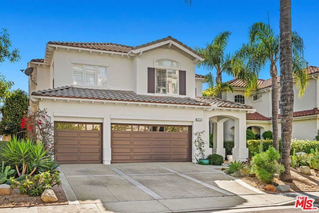 Property Photo:  16656 Calle Jermaine  CA 90272