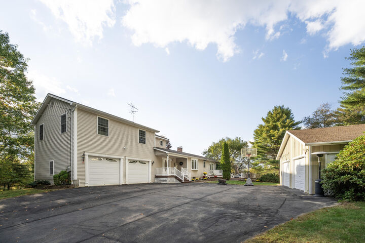Property Photo: 818 Forest Avenue ME 04473
