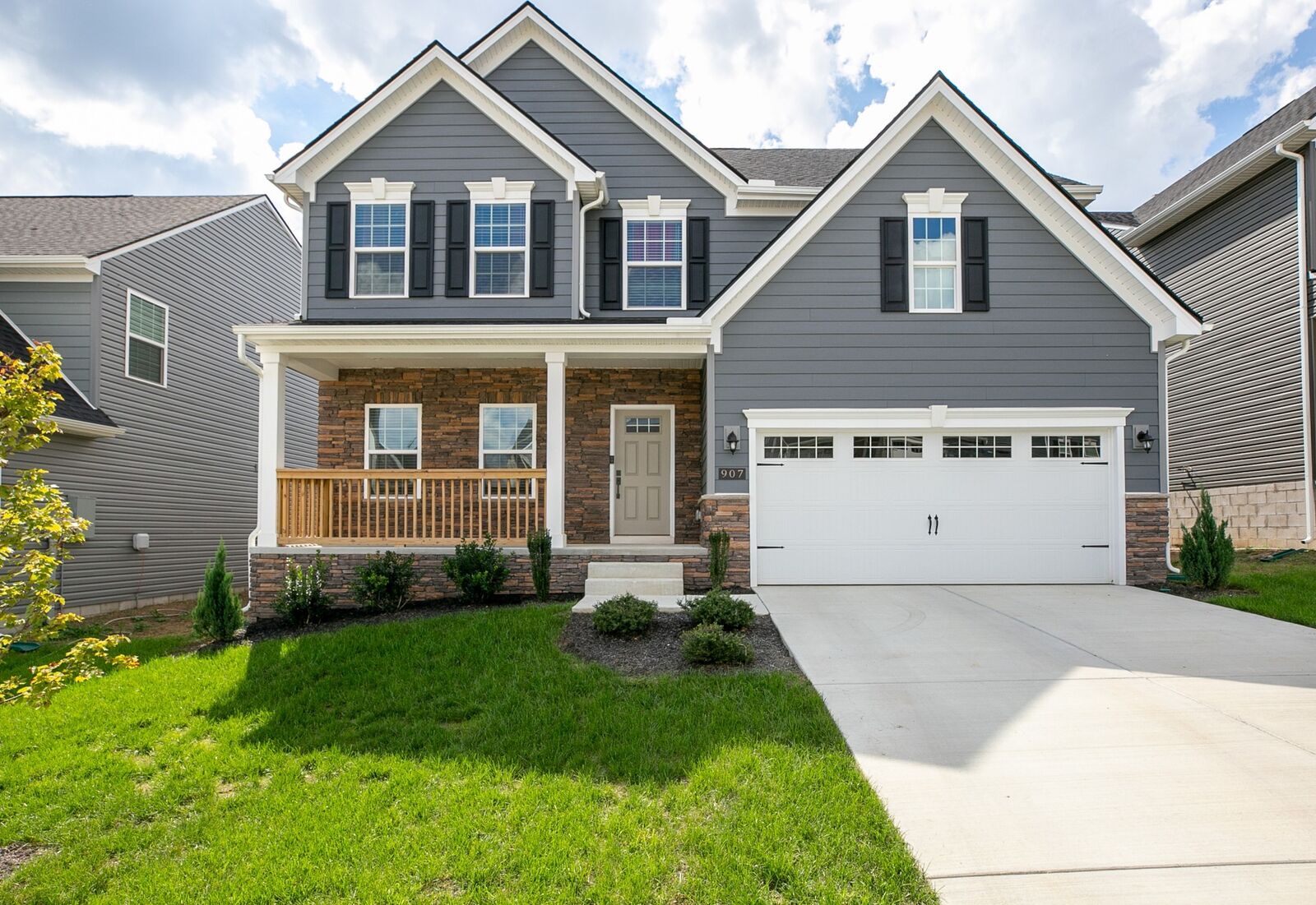 Property Photo:  907 Caywood Rd  TN 37167 