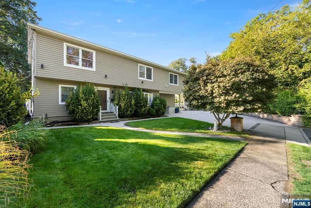 Property Photo:  240 Palsa Avenue  NJ 07407 