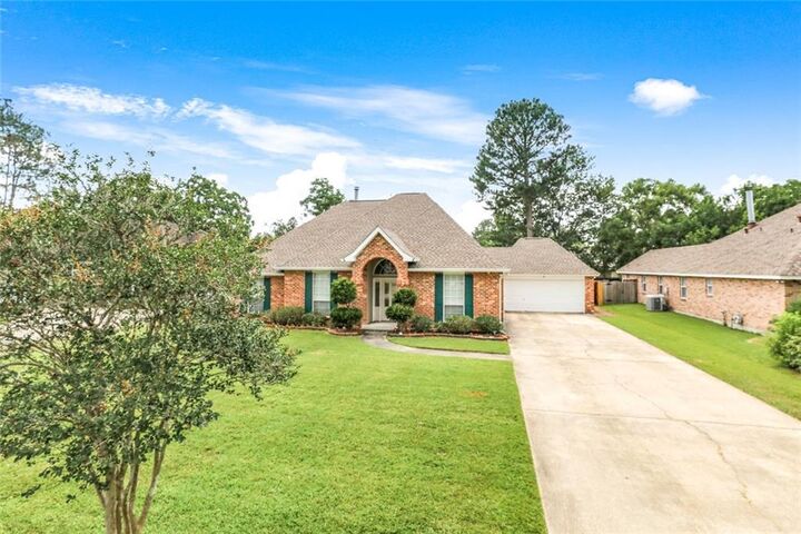 Property Photo:  158 Woodruff Drive  LA 70461