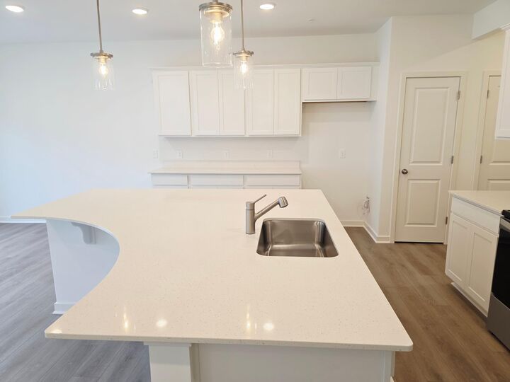 Property Photo: 4722 Airlake Curve MN 55129