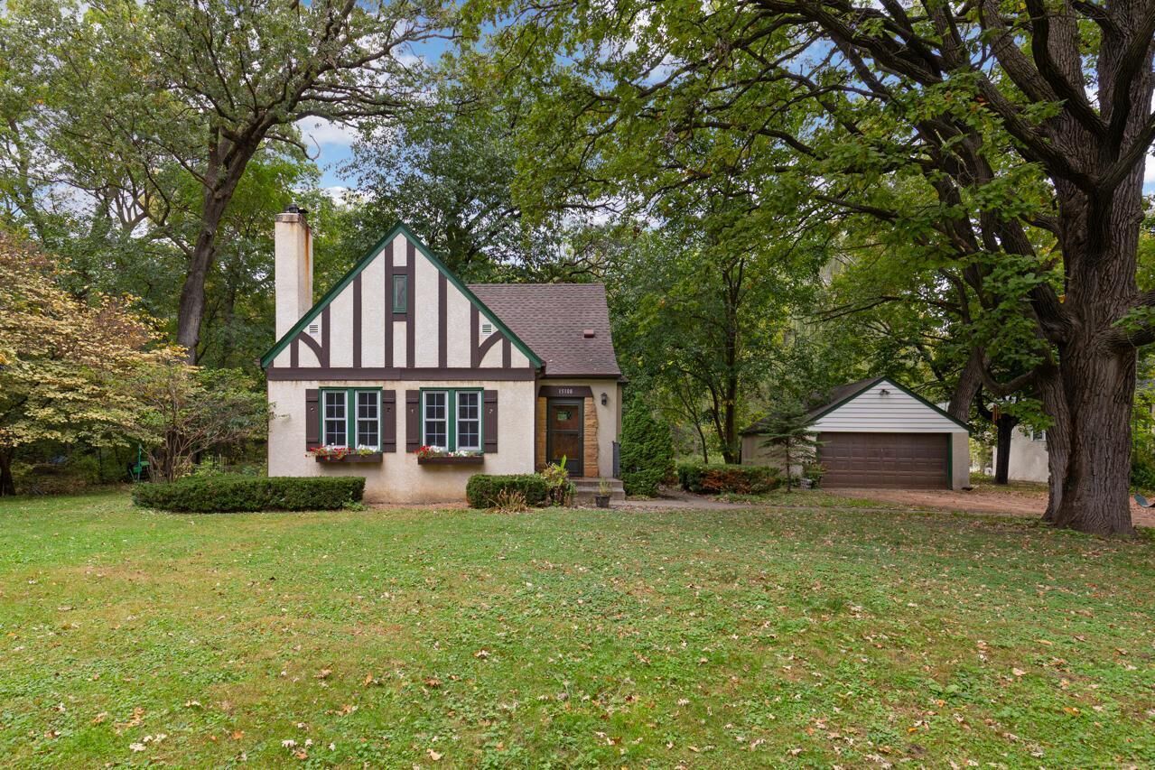 Property Photo: 15108 Excelsior Boulevard MN 55345