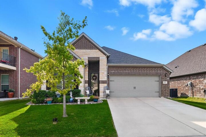 Property Photo:  317 Bayonet Drive  TX 76108