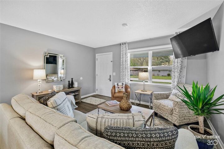 Property Photo: 110 SE 13th Street AR 72712