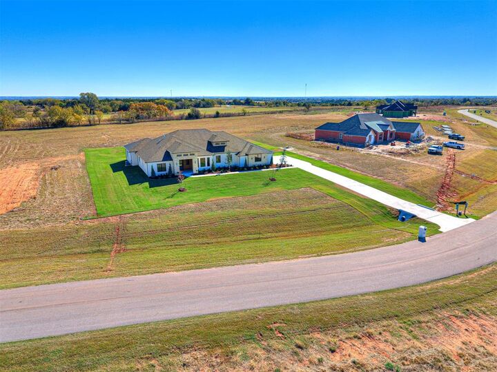 Property Photo: 1331 High Meadow Lane OK 73093