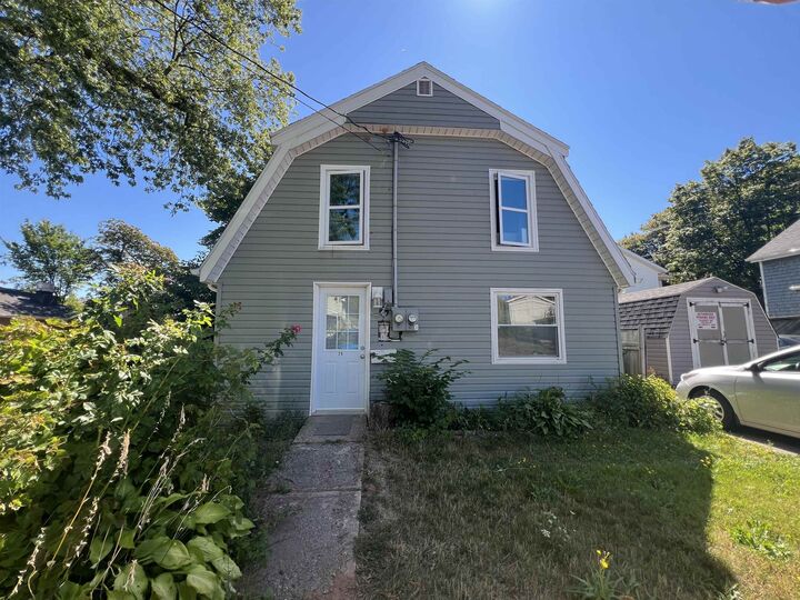 Property Photo:  2 Eden Street  PE C1A 2S1 