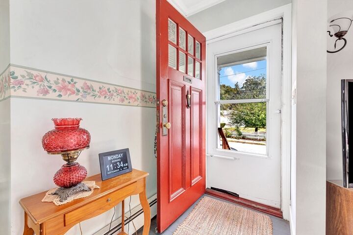 Property Photo:  72 Hillside Ave  MA 01902 