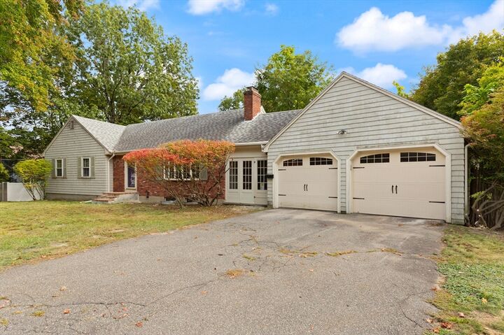 Property Photo:  12 Whitehall Lane  MA 01867 