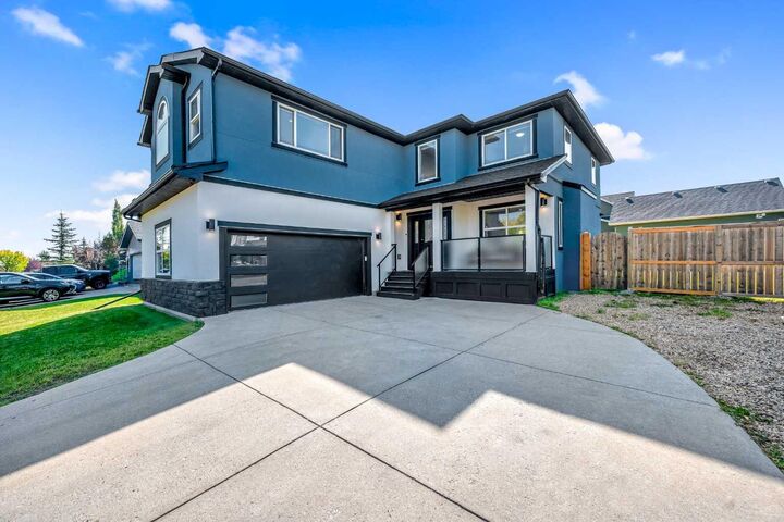 Property Photo:  80 Canoe Square SW  AB T4B 2N6 