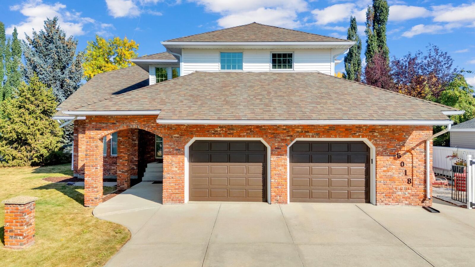 Property Photo: 6018 58 Street AB T4H 1K3