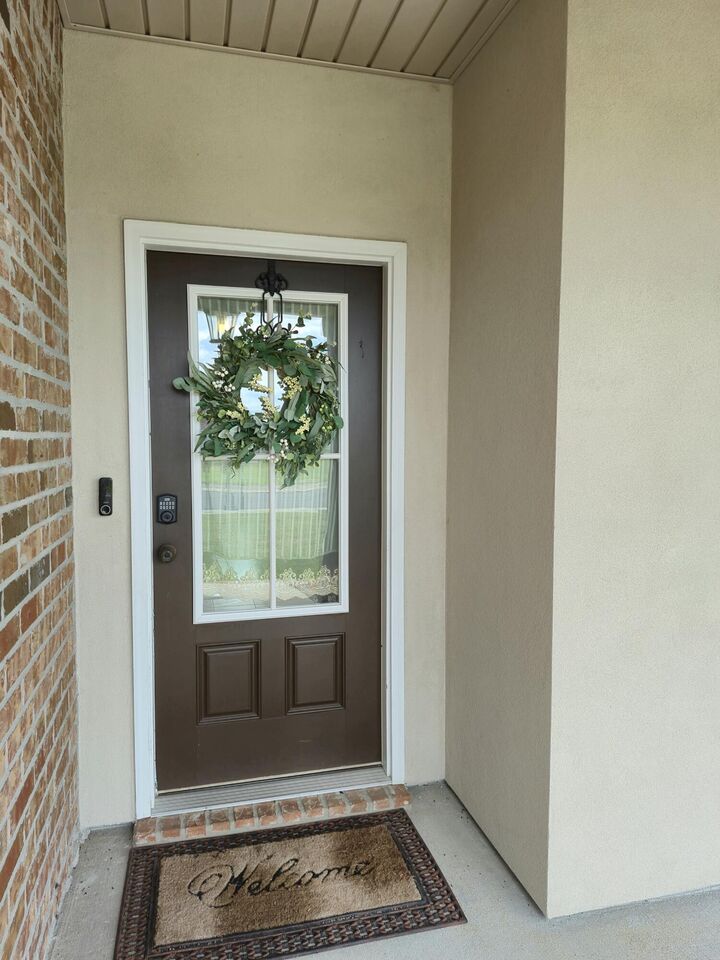 Property Photo:  1902 Thibodeaux Rd  LA 70607 