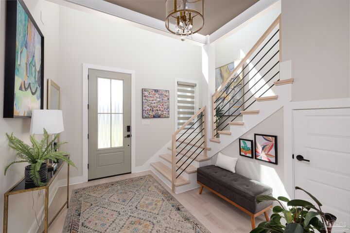 Property Photo: 1308 E Cross St FL 32503