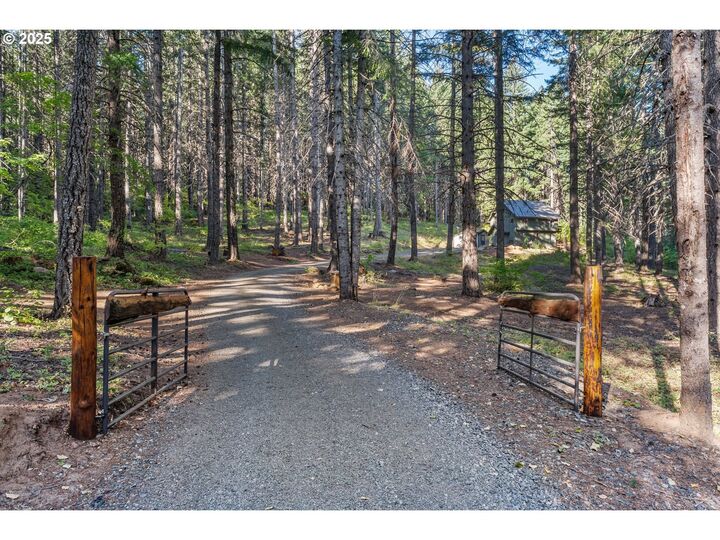 Property Photo: 25 Chuckwagon Rd WA 98602