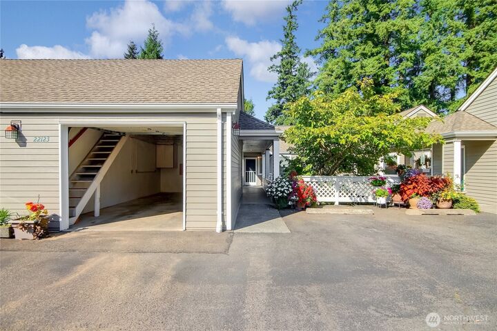 Property Photo:  22123 SE 40th Lane #2146  WA 98029 