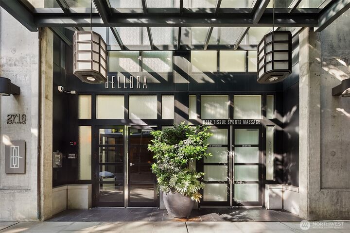 2716  Elliott Avenue 1000  Seattle WA 98121 photo