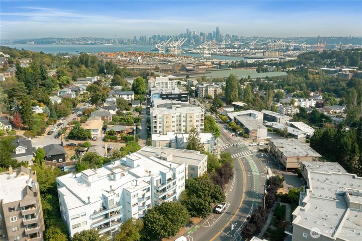 Property Photo: 3230 SW Avalon Way WA 98126