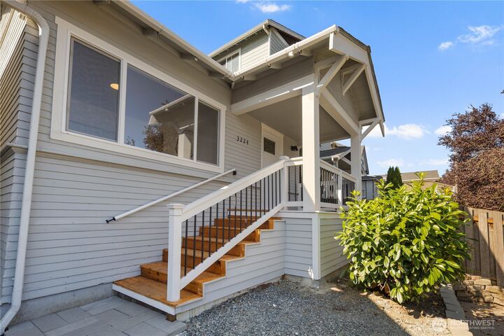 Property Photo: 3224 Lombard Avenue WA 98201