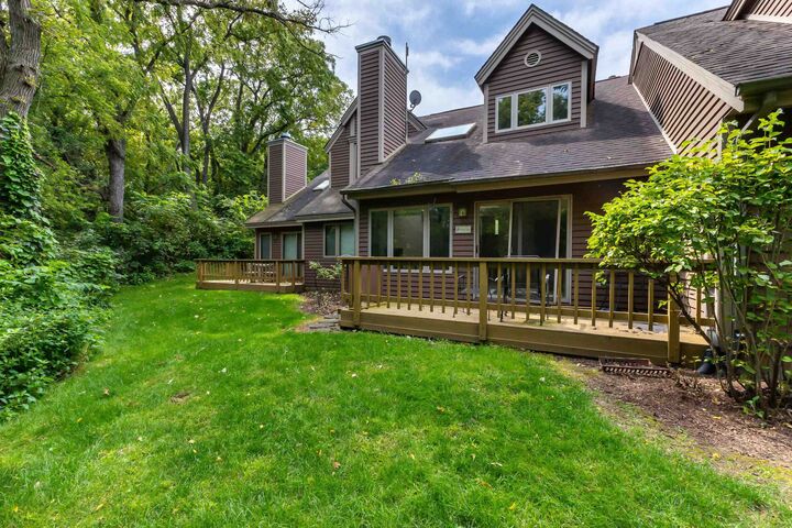 Property Photo: 127 Walnut Hill Drive IL 61036