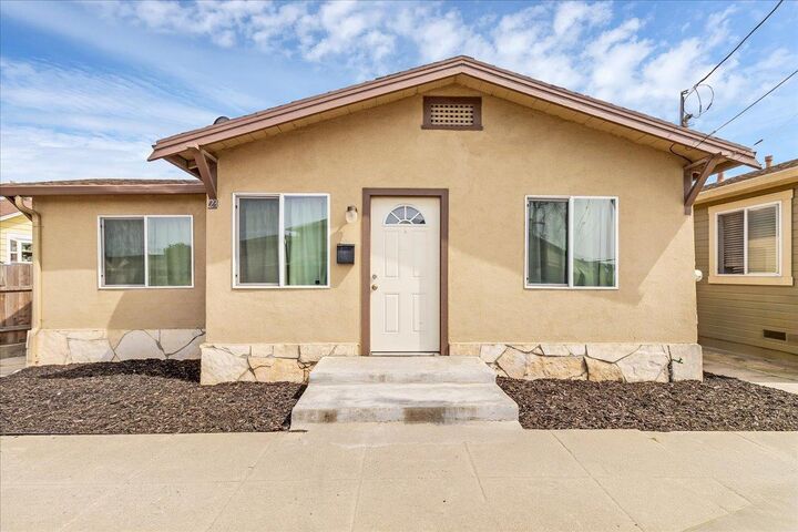 23 Capitol Street  Salinas CA 93901 photo