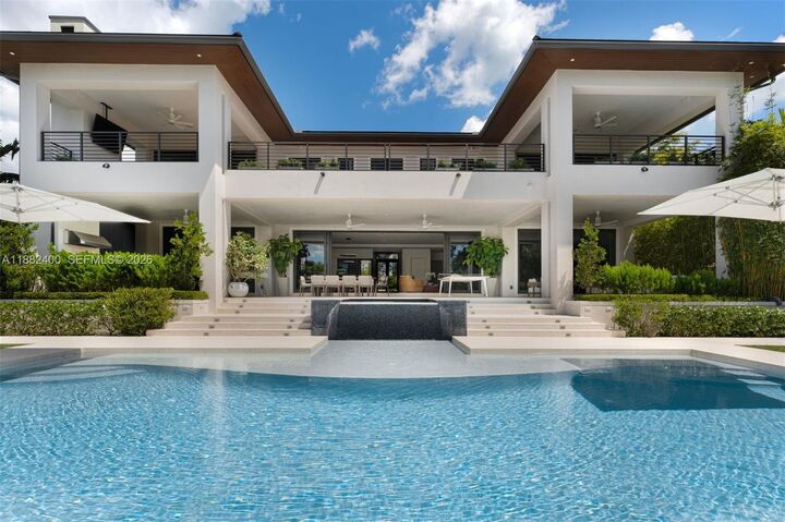 Property Photo: 9360 Balada St FL 33156