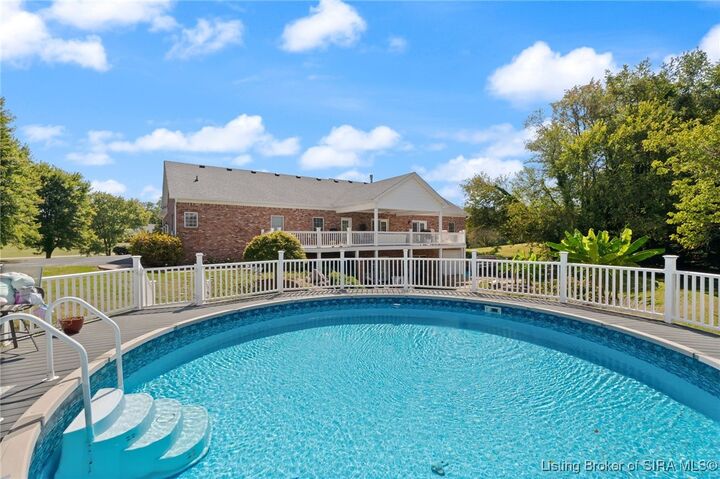 Property Photo:  5301 Stone Creek Drive  IN 47111