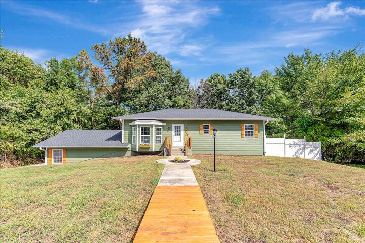 Property Photo:  315 W Skyline Drive  MO 65785 