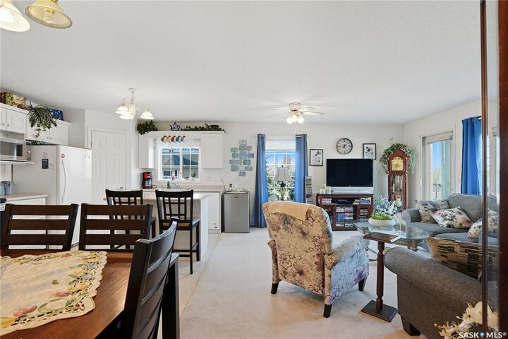 Property Photo: 934 Heritage View 302 SK S7H 5R9