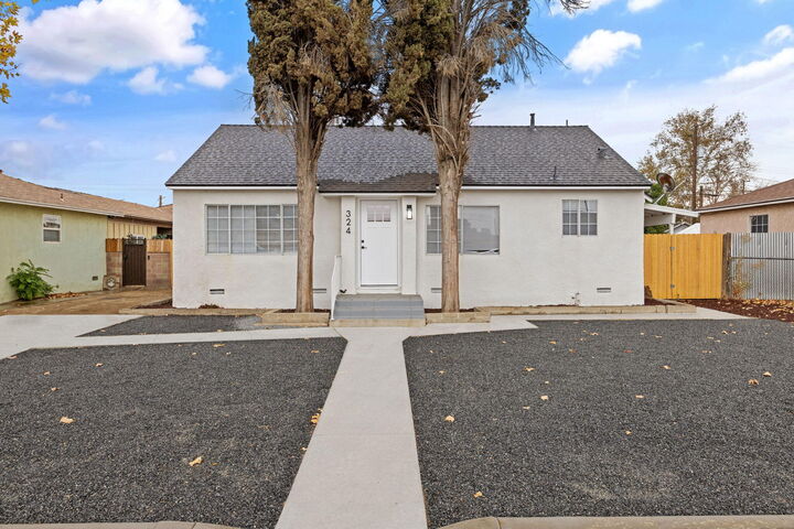 Property Photo:  324 Donna Avenue  CA 93304 