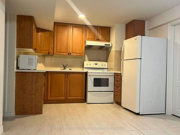 Property Photo:  9 Hoake Road Bsmt  ON L3S 3W4 