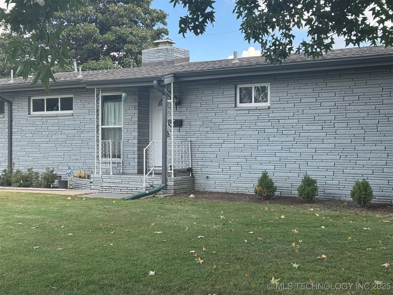 Property Photo:  1010 B St NE  OK 74354 