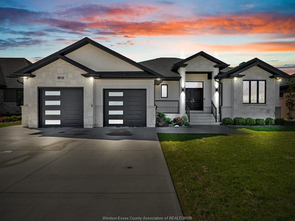 Property Photo:  1841 Queens Valley Drive  ON N9Y 0G6 