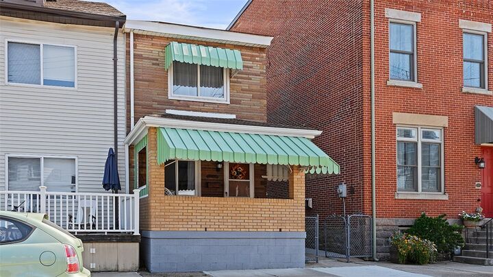 Property Photo:  5124 Carnegie St  PA 15201 