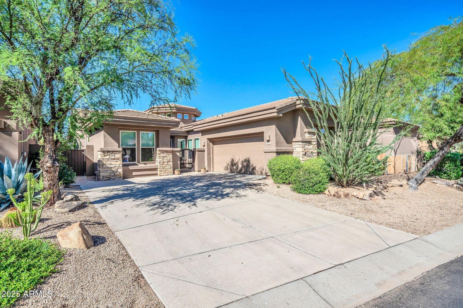Property Photo:  7337 E Russet Sky Drive  AZ 85266 