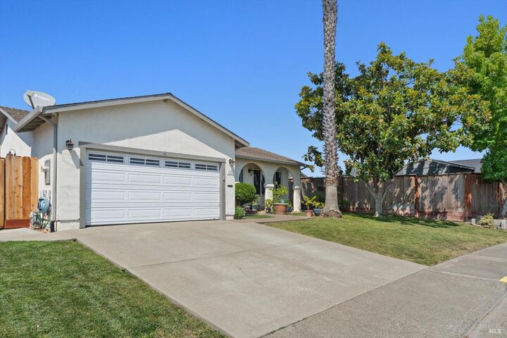 Property Photo: 1513 Elizabeth Drive CA 94954