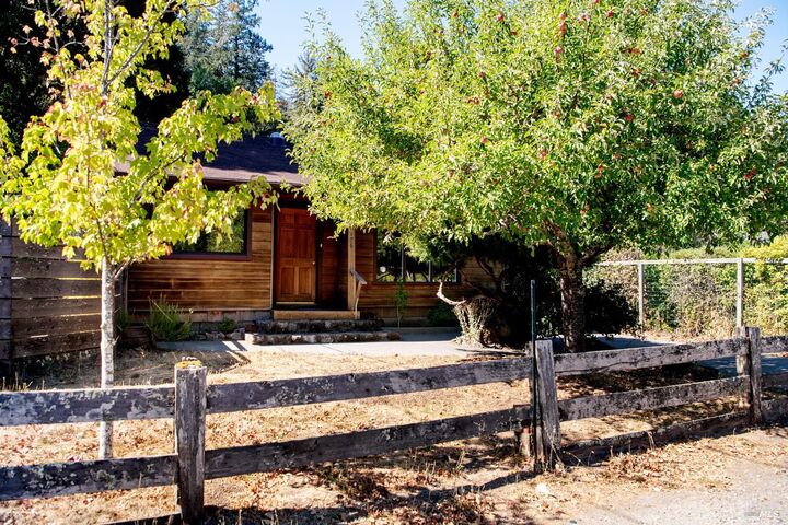 Property Photo:  176 Railroad Avenue  CA 94973 
