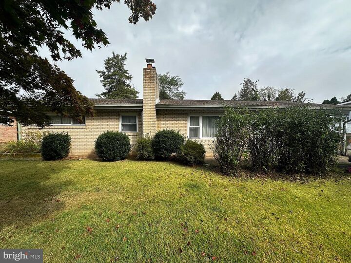 Property Photo:  4810 Etta Road  PA 17111 