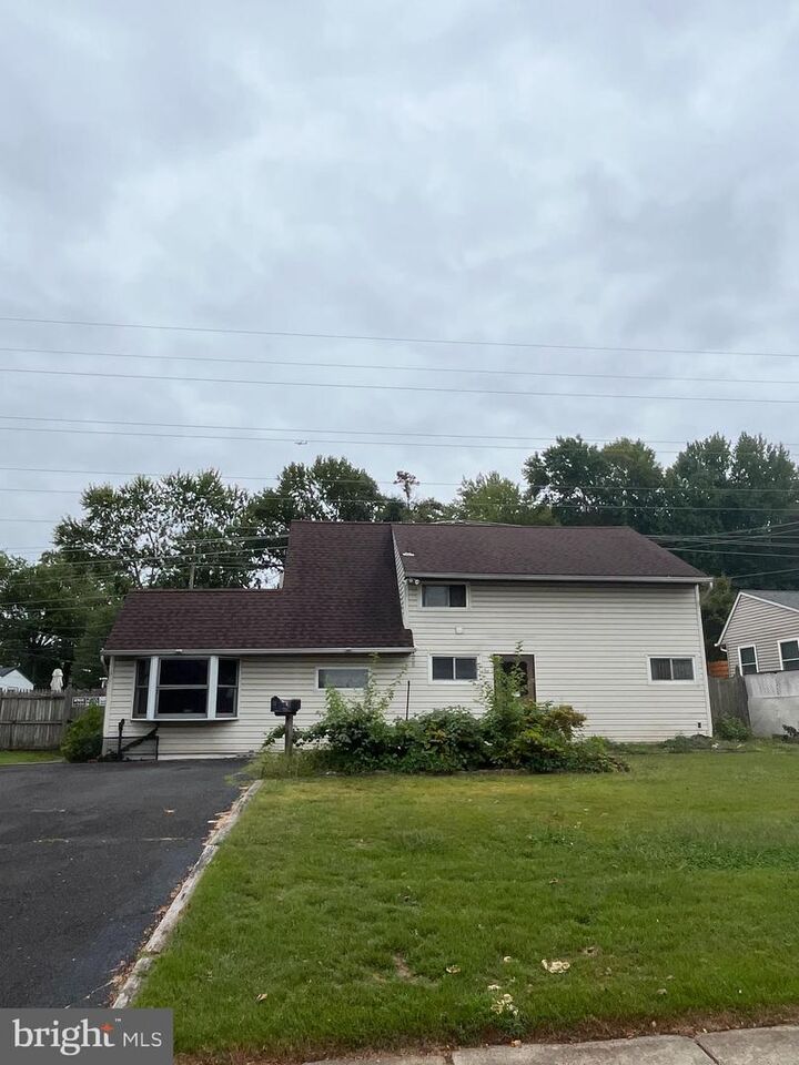 Property Photo:  64 Ruby Lane  PA 19055 