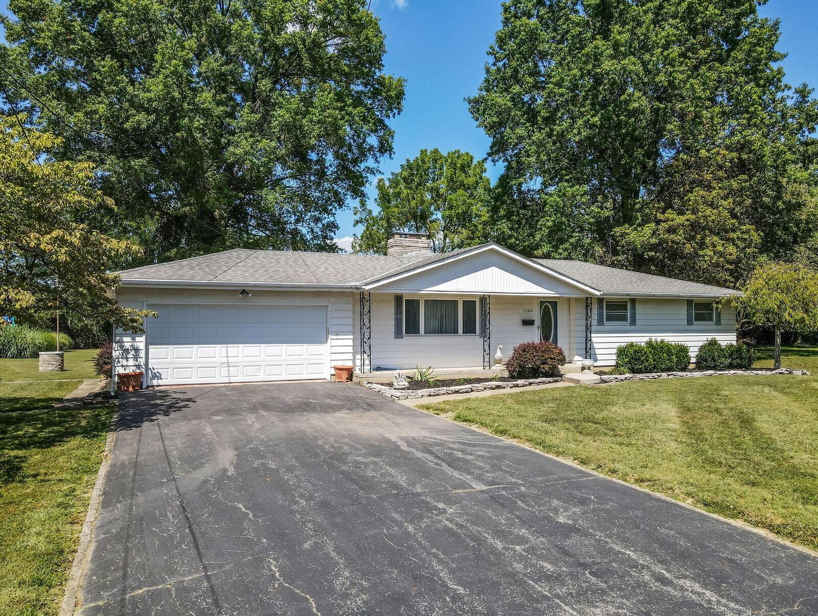 Property Photo:  1566 Chillicothe Street  OH 43207 