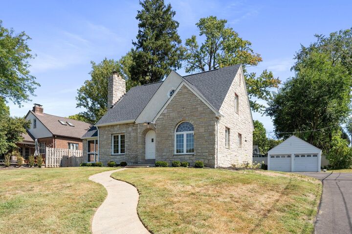 Property Photo:  4466 Olentangy Boulevard  OH 43214 