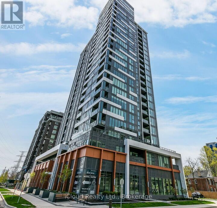 Photo de la propriété:  500 Brock Avenue 2002  ON L7S 0A5 
