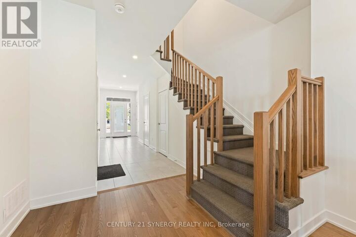 Property Photo:  254 Finsbury Avenue  ON K2S 2Y2 