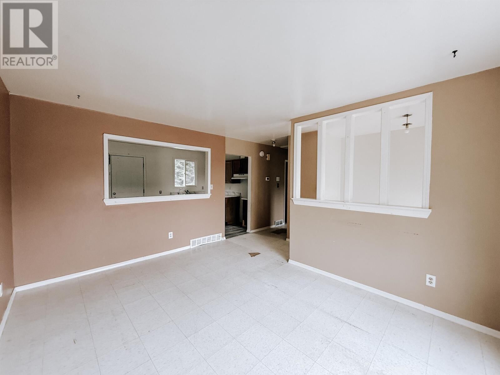 Property Photo:  15 Fickas Road  ON P0X 0A4 
