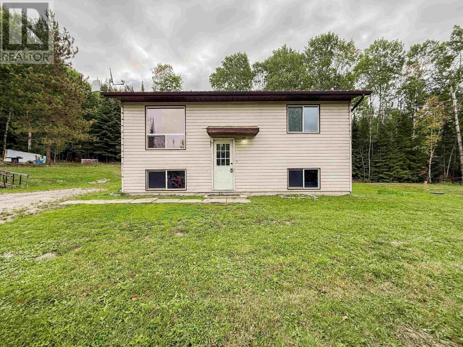 Property Photo:  15 Fickas Road  ON P0X 0A4 