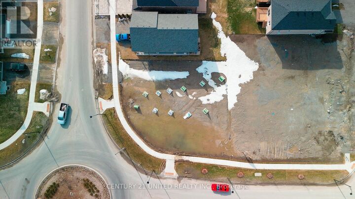 Property Photo:  19 York Drive  ON K9K 0H6 